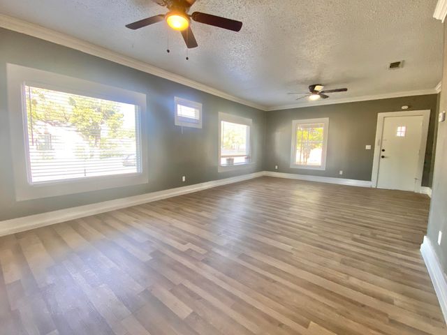 2123 21st Street, Lubbock, TX 79411