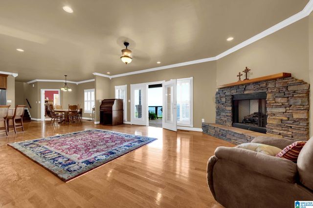 7076 COUNTY ROAD 24, Springville, AL 35146