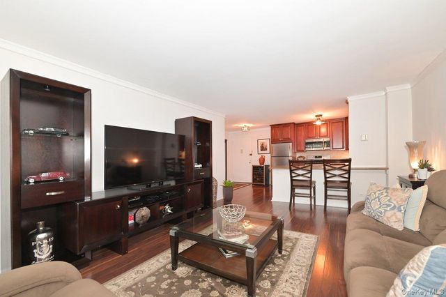 18-15 215 Street 9J, Bayside, NY 11360