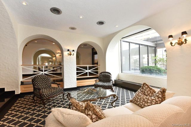 18-15 215 Street 9J, Bayside, NY 11360