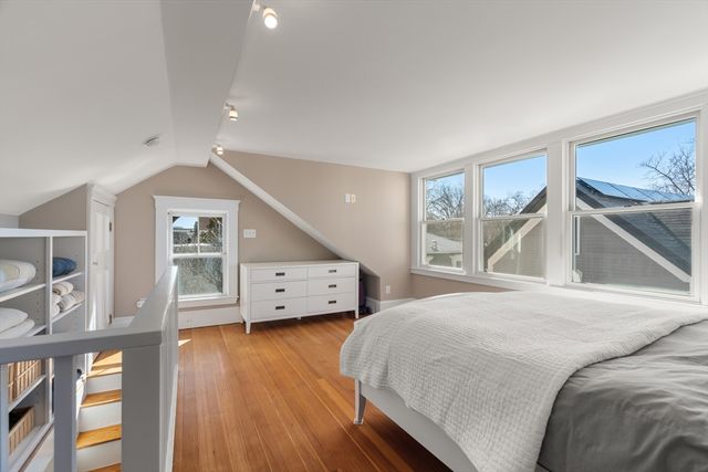 61 Crescent Street, Cambridge, MA 02138