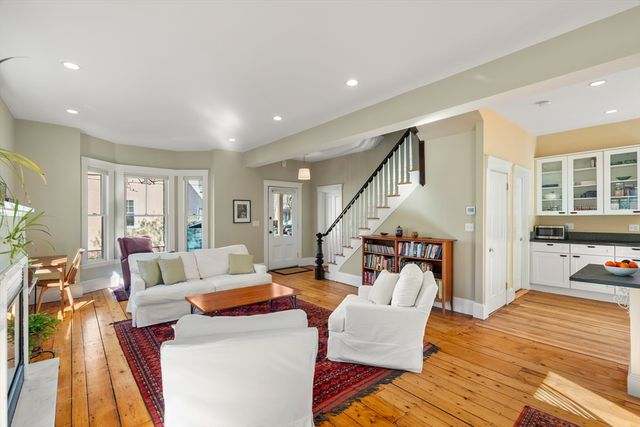 61 Crescent Street, Cambridge, MA 02138