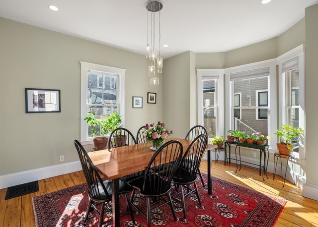 61 Crescent Street, Cambridge, MA 02138