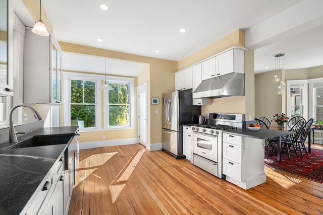 61 Crescent Street, Cambridge, MA 02138