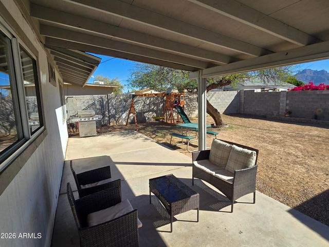 1843 S PAPAGO Drive, Apache Junction, AZ 85120