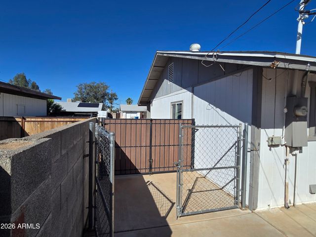 1843 S PAPAGO Drive, Apache Junction, AZ 85120