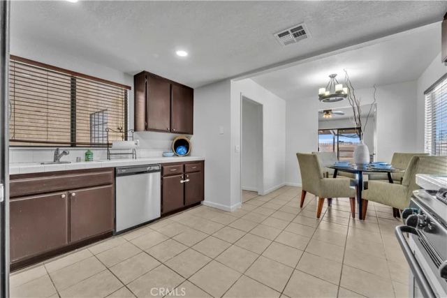 45115 18th Street West, Lancaster, CA 93534