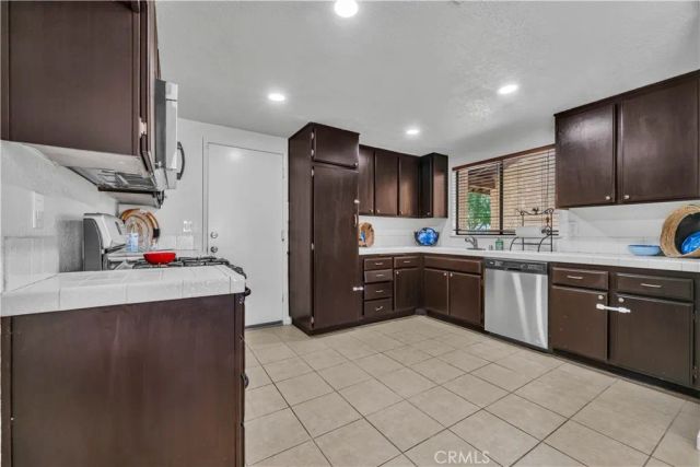 45115 18th Street West, Lancaster, CA 93534