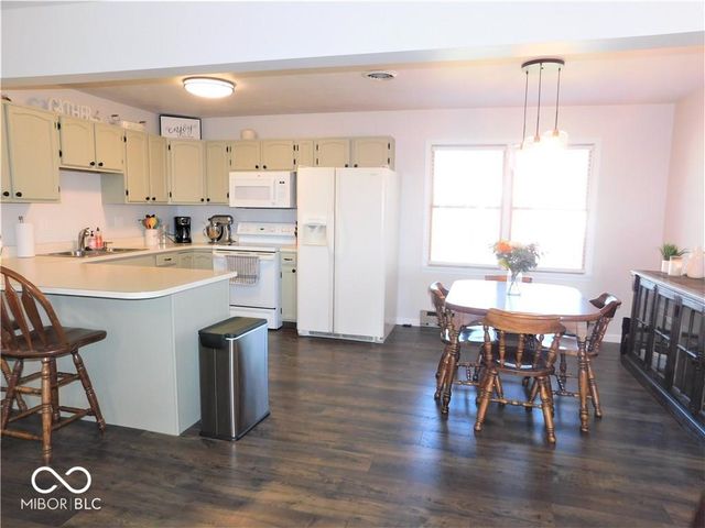 1123 E Tara Road, Greensburg, IN 47240