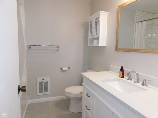 1123 E Tara Road, Greensburg, IN 47240