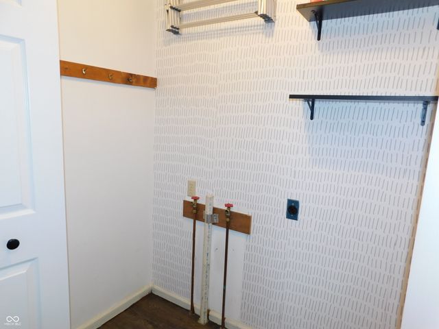 1123 E Tara Road, Greensburg, IN 47240