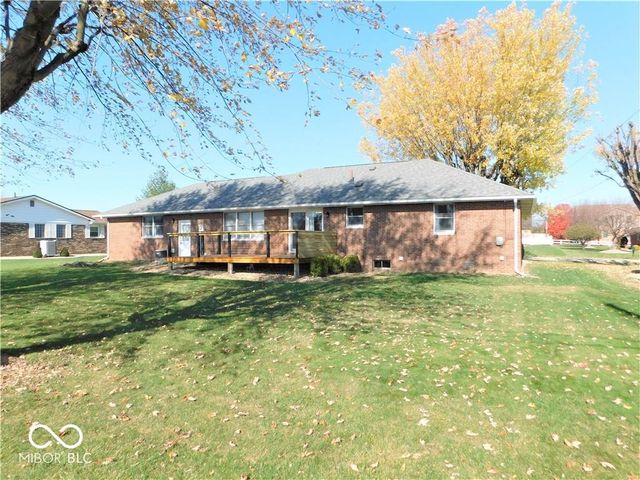 1123 E Tara Road, Greensburg, IN 47240