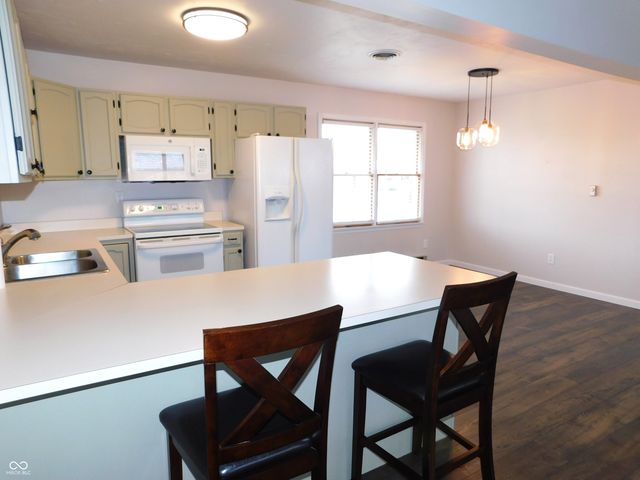 1123 E Tara Road, Greensburg, IN 47240