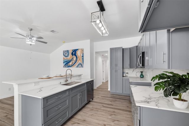 7725 Hoffman Street A B, Houston, TX 77016
