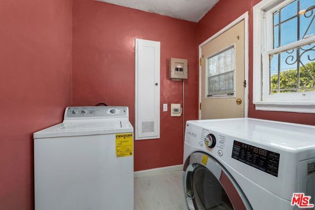 1845 W 88th Street, Los Angeles, CA 90047