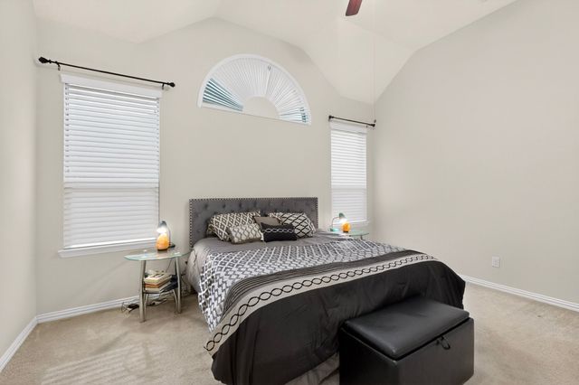 2440 Lismore Lane, Irving, TX 75063