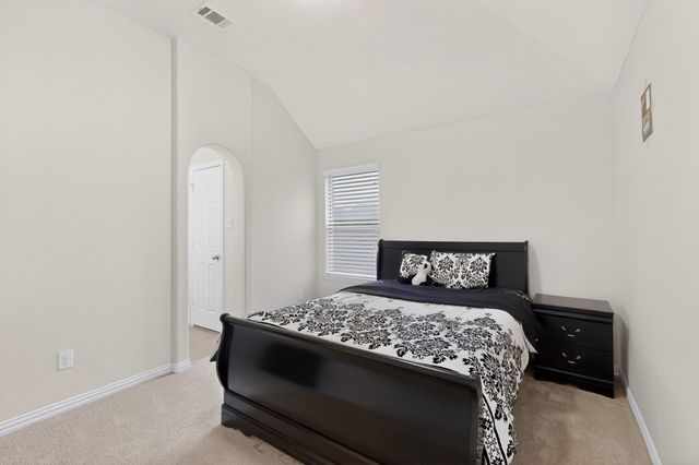 2440 Lismore Lane, Irving, TX 75063