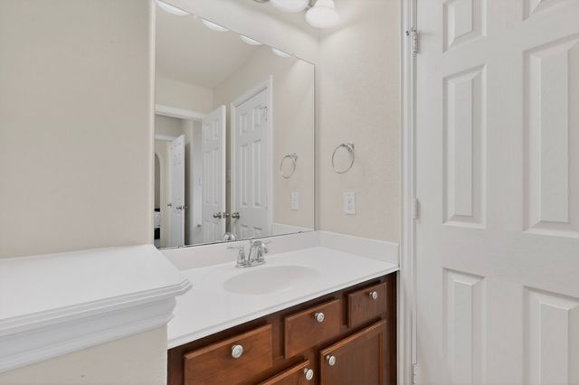 2440 Lismore Lane, Irving, TX 75063