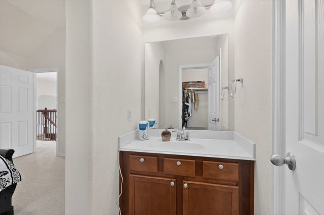 2440 Lismore Lane, Irving, TX 75063