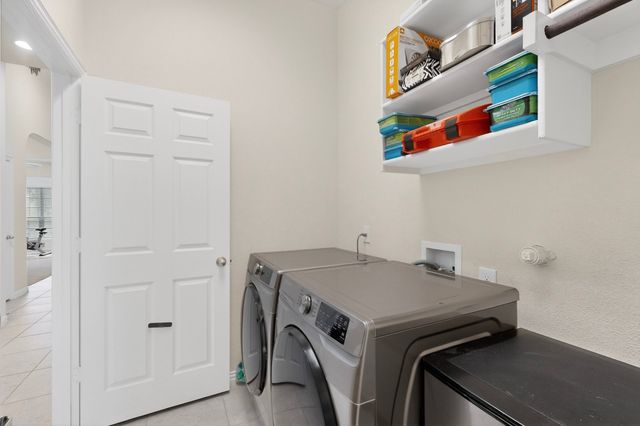 2440 Lismore Lane, Irving, TX 75063