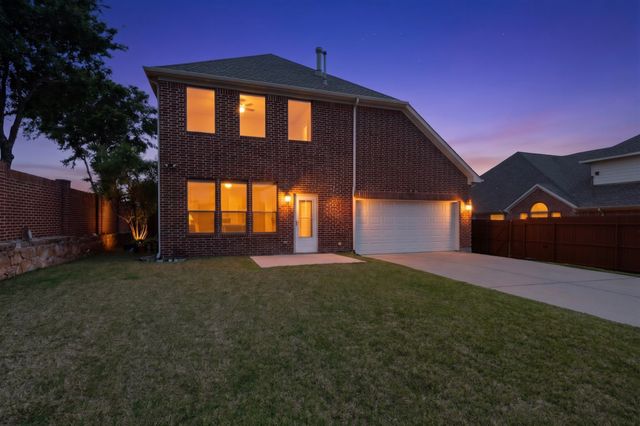 2440 Lismore Lane, Irving, TX 75063