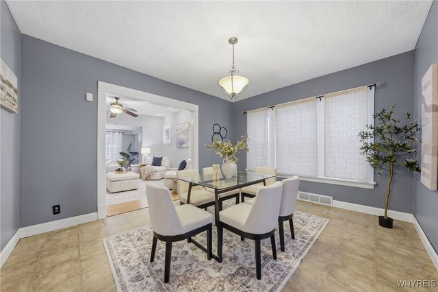 33 Wellington Road, Buffalo, NY 14216