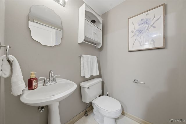 33 Wellington Road, Buffalo, NY 14216