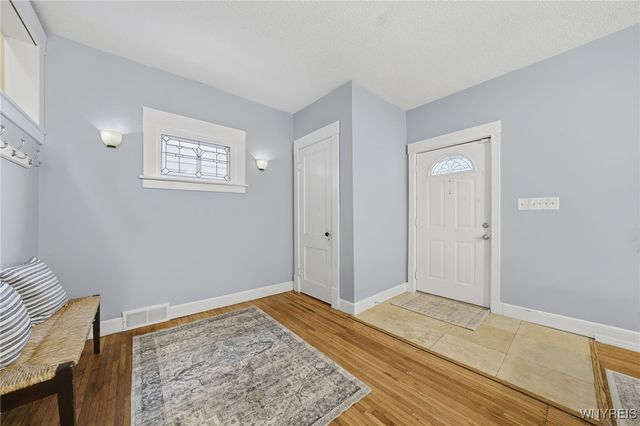 33 Wellington Road, Buffalo, NY 14216