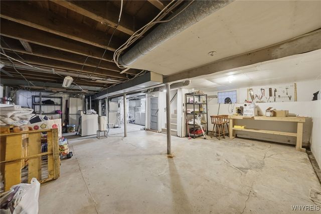 33 Wellington Road, Buffalo, NY 14216