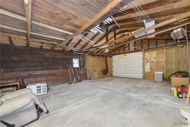 33 Wellington Road, Buffalo, NY 14216