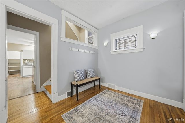 33 Wellington Road, Buffalo, NY 14216