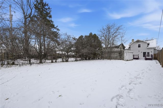 33 Wellington Road, Buffalo, NY 14216