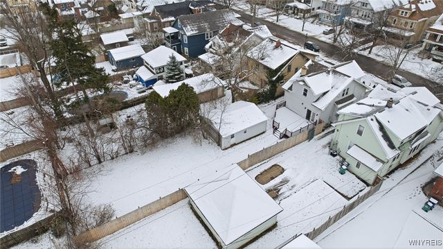 33 Wellington Road, Buffalo, NY 14216