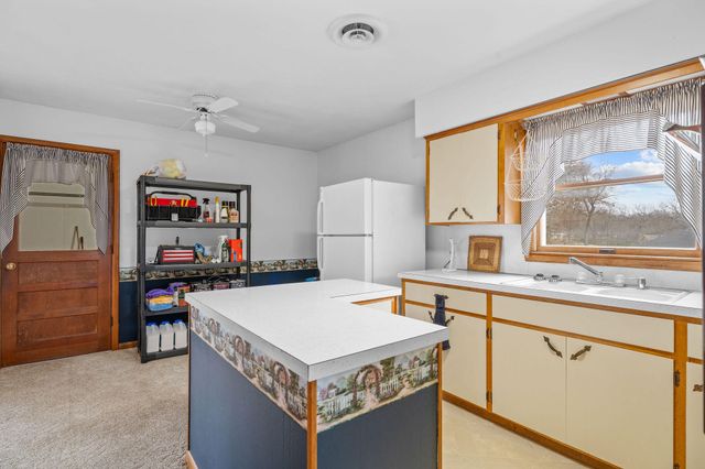 21380 Access Road, Shell Knob, MO 65747