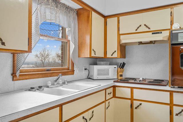 21380 Access Road, Shell Knob, MO 65747