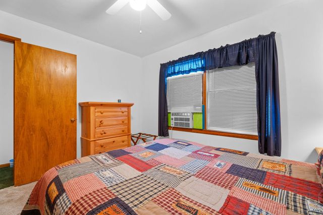 21380 Access Road, Shell Knob, MO 65747