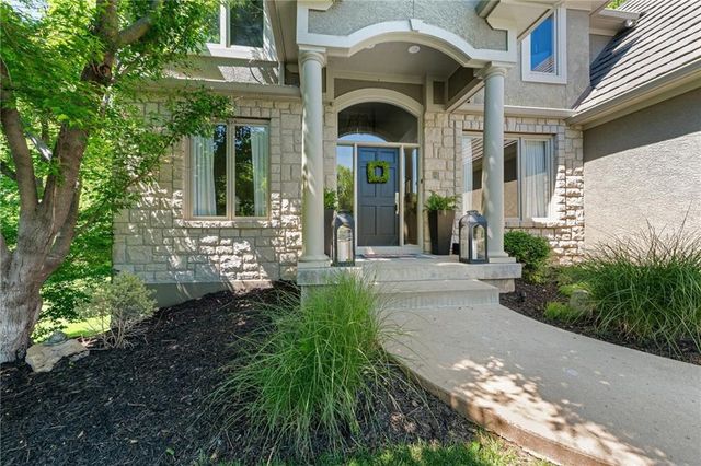 14601 Carter Street, Overland Park, KS 66221