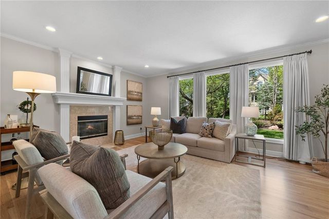 14601 Carter Street, Overland Park, KS 66221
