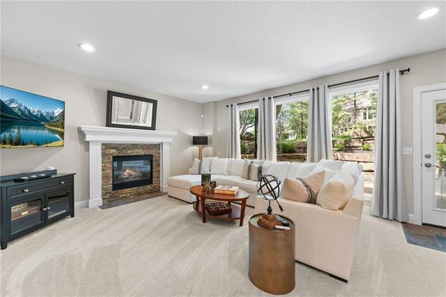 14601 Carter Street, Overland Park, KS 66221