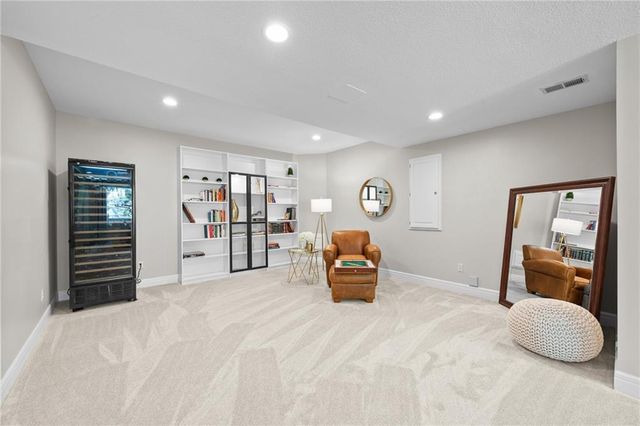 14601 Carter Street, Overland Park, KS 66221