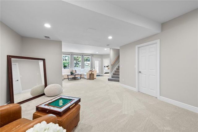 14601 Carter Street, Overland Park, KS 66221