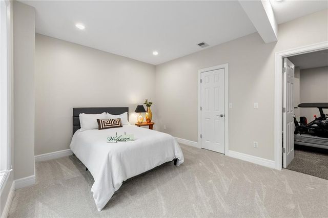 14601 Carter Street, Overland Park, KS 66221