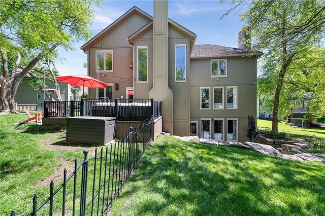 14601 Carter Street, Overland Park, KS 66221