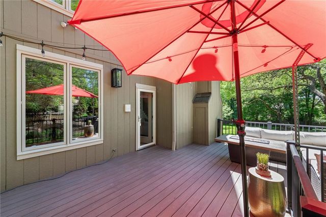 14601 Carter Street, Overland Park, KS 66221
