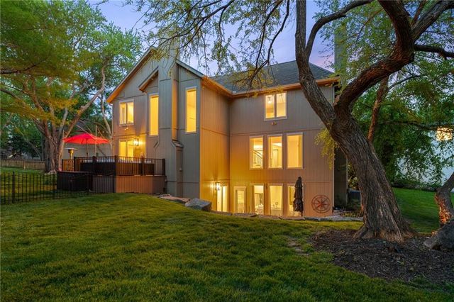 14601 Carter Street, Overland Park, KS 66221
