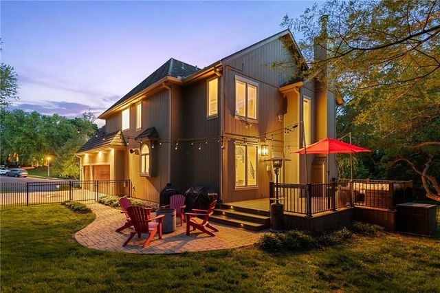 14601 Carter Street, Overland Park, KS 66221