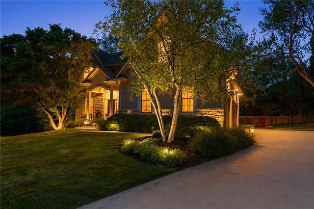 14601 Carter Street, Overland Park, KS 66221