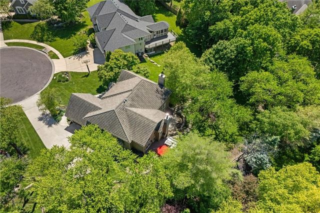 14601 Carter Street, Overland Park, KS 66221