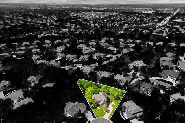 14601 Carter Street, Overland Park, KS 66221