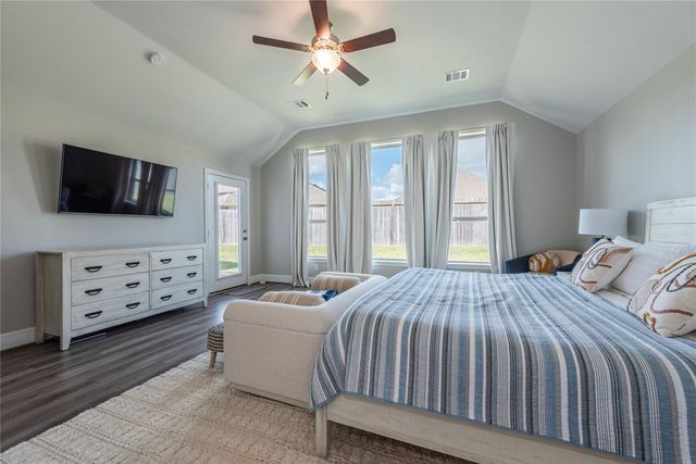 4819 Wagtail Way Lane, League City, TX 77573